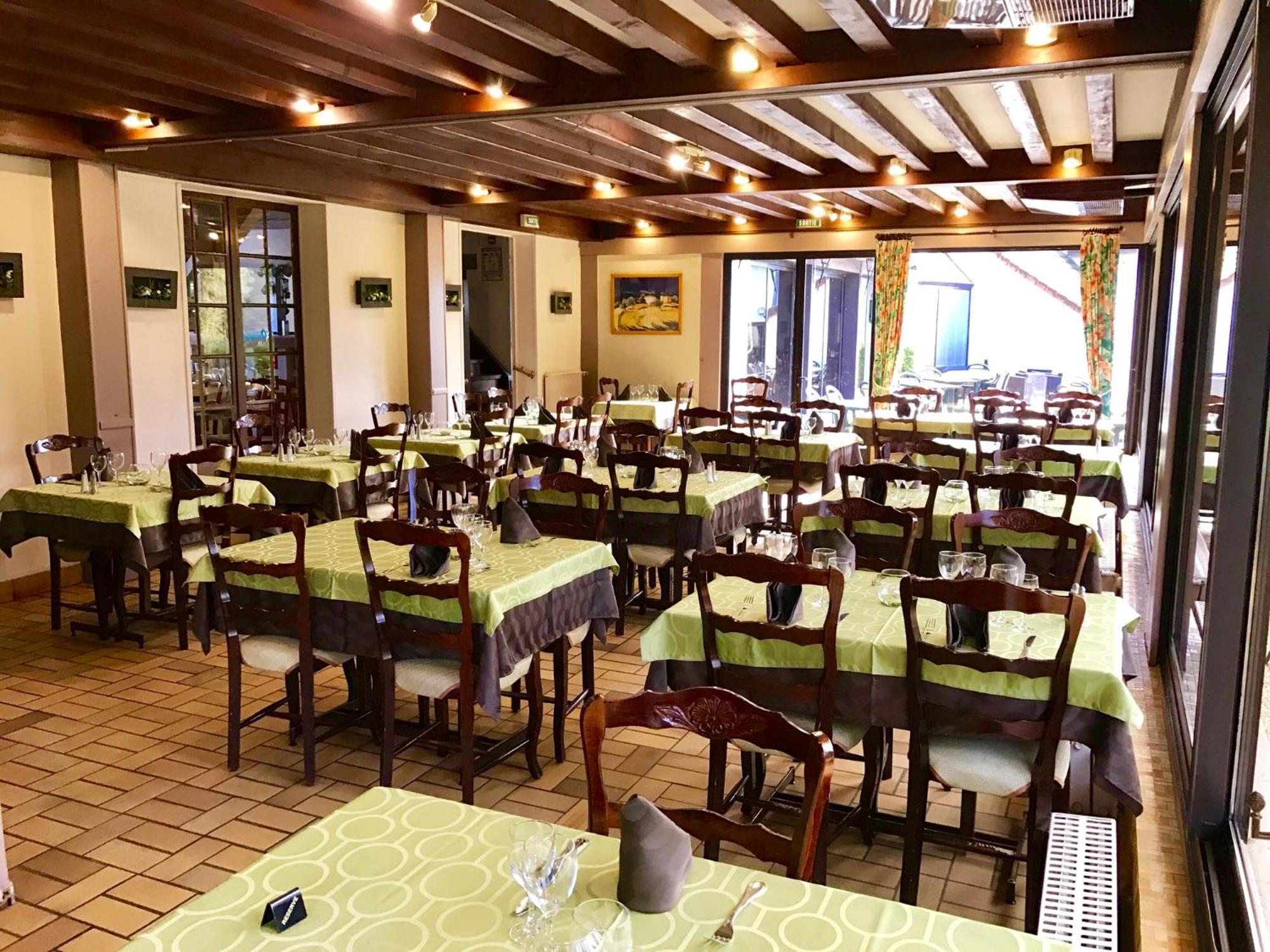 Hotel Restaurant Le Relais De Pouilly Εξωτερικό φωτογραφία
