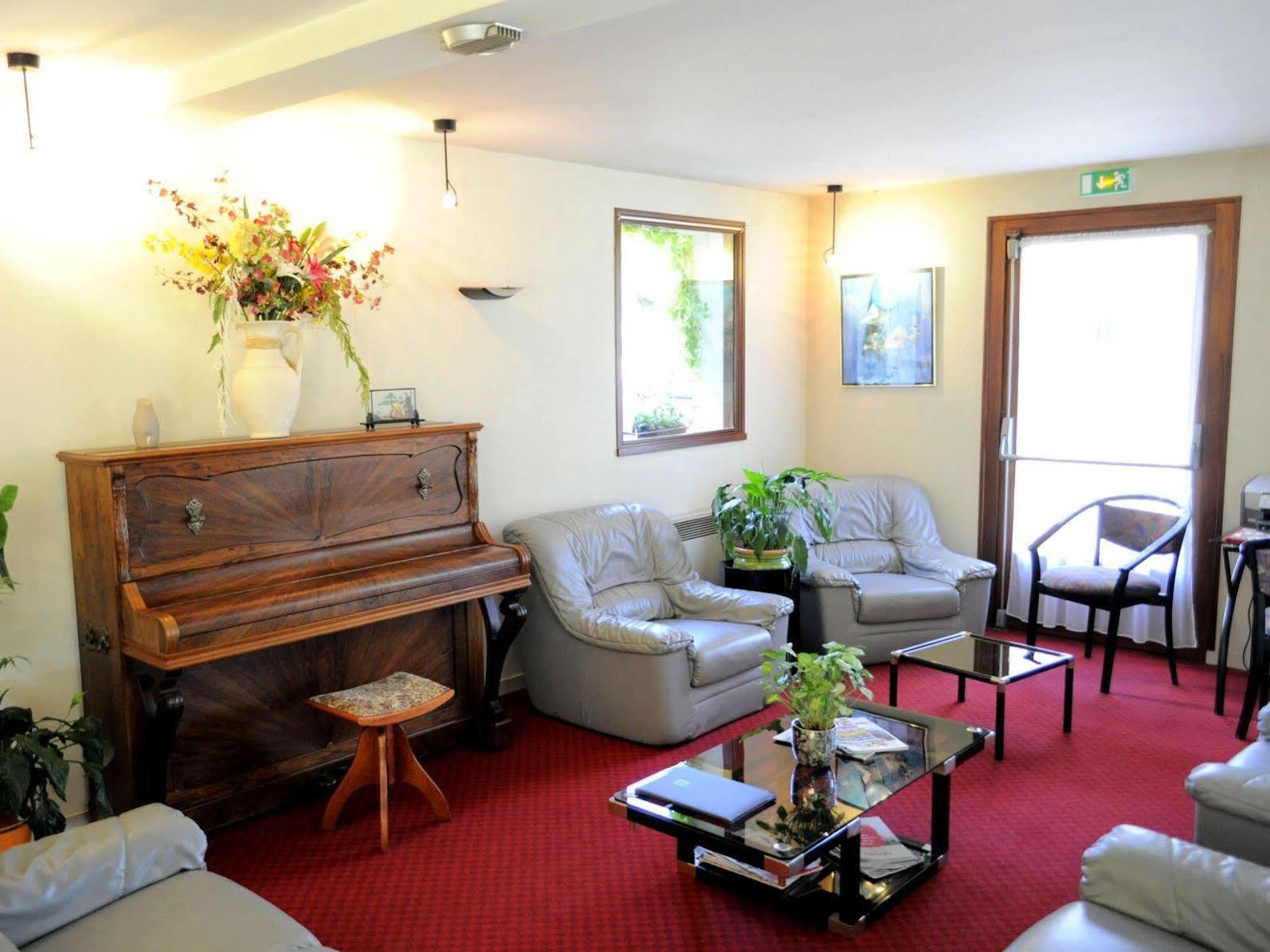 Hotel Restaurant Le Relais De Pouilly Εξωτερικό φωτογραφία